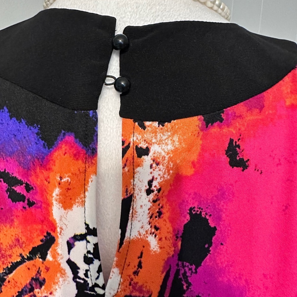 🛍️ NWT ND beautiful multi color sleeve less swig-top size Small - Picture 4 of 8